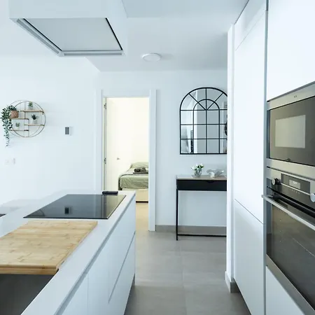 Apartment Bel Face A La *